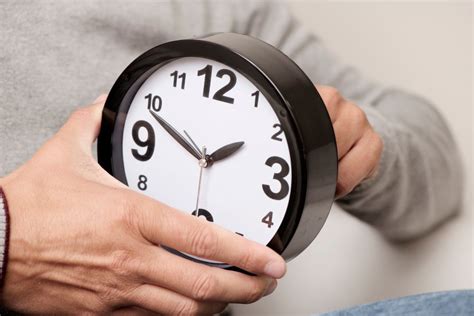 98.3 TRY Social Dilemma: Telling time